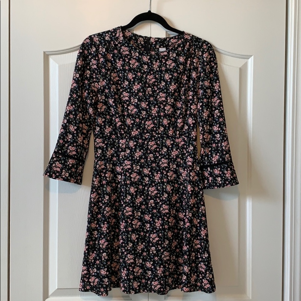 H&M Long Sleeve Back Floral Dress